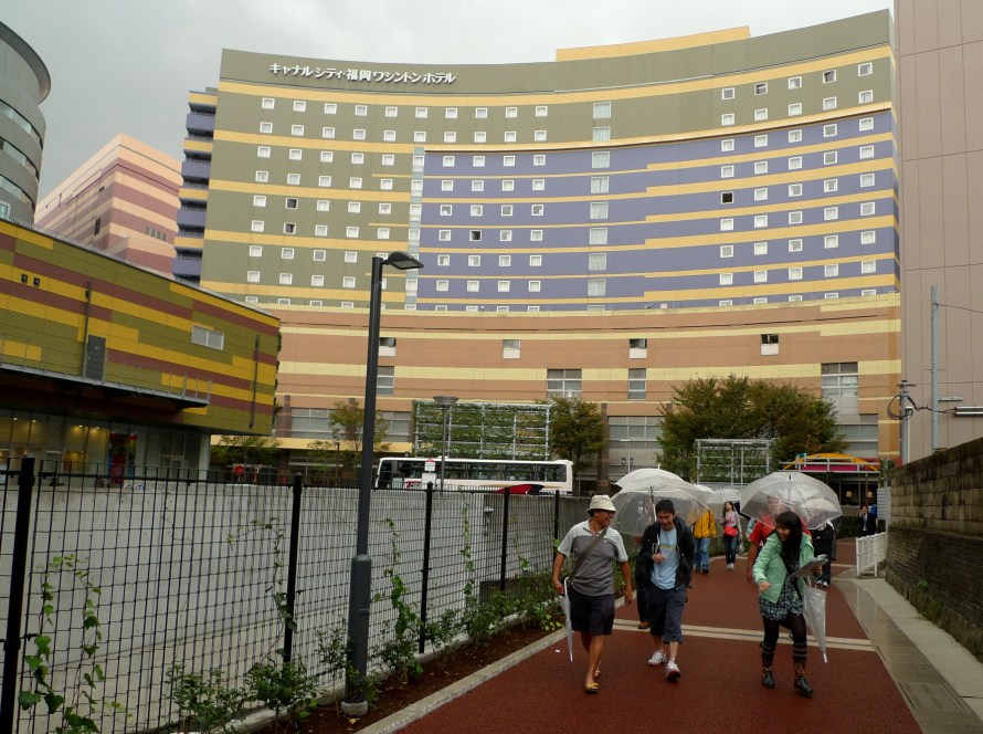 walking away from canal city