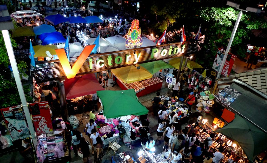 night market @ victory point