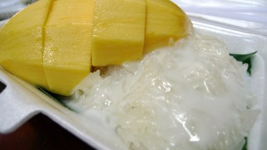 fresh mango+glutinous rice+coconut milk