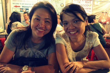 never leave good friends behind when food-hunting!