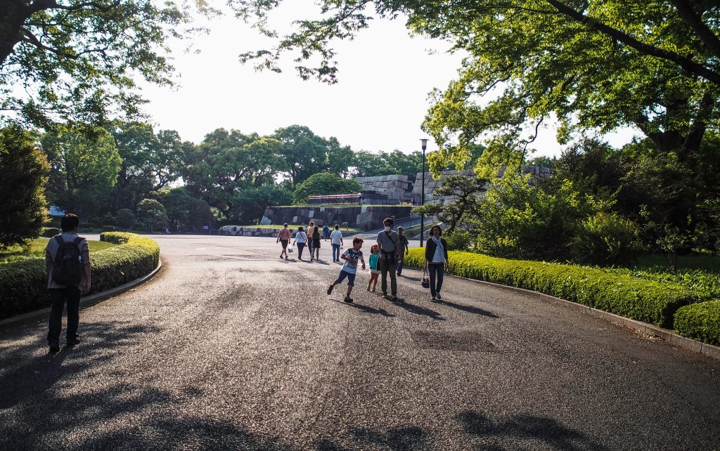 park connected to imperial palace