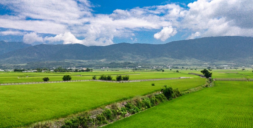 to the edge of the mountains