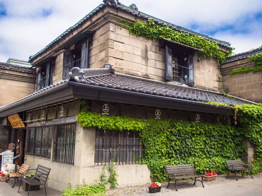 one of those glass outlets