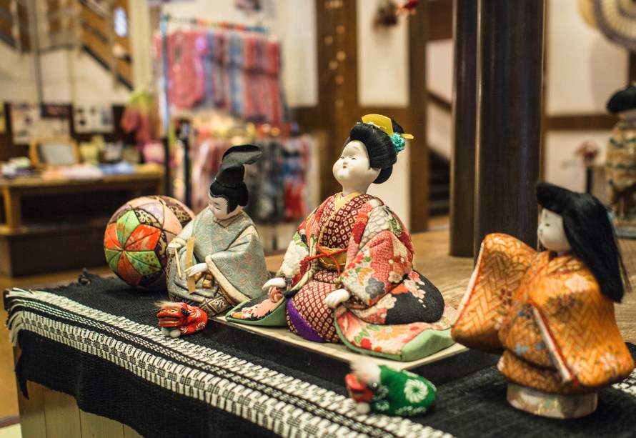 dolls @ the reception floor