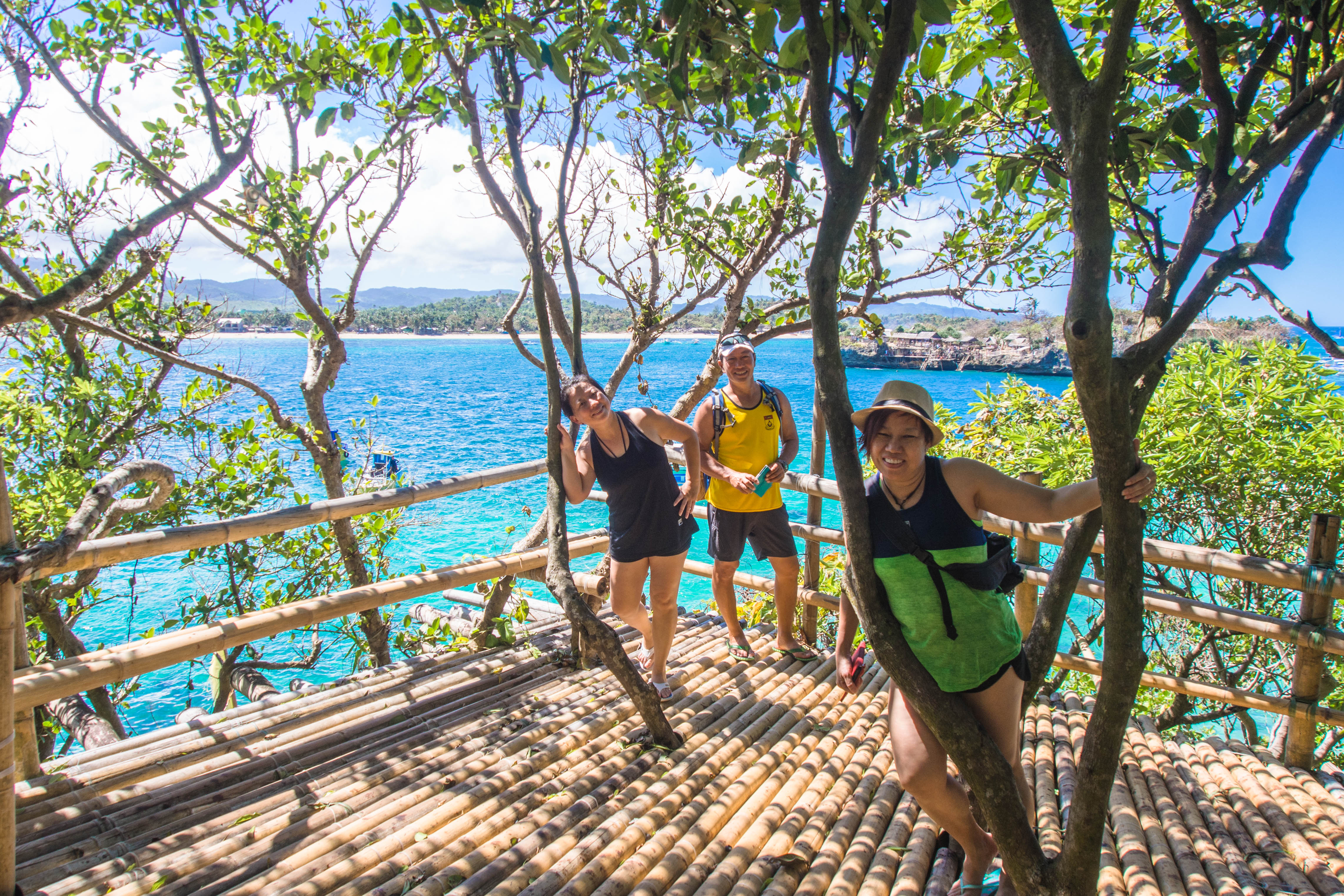 a rare, unoccupied platform